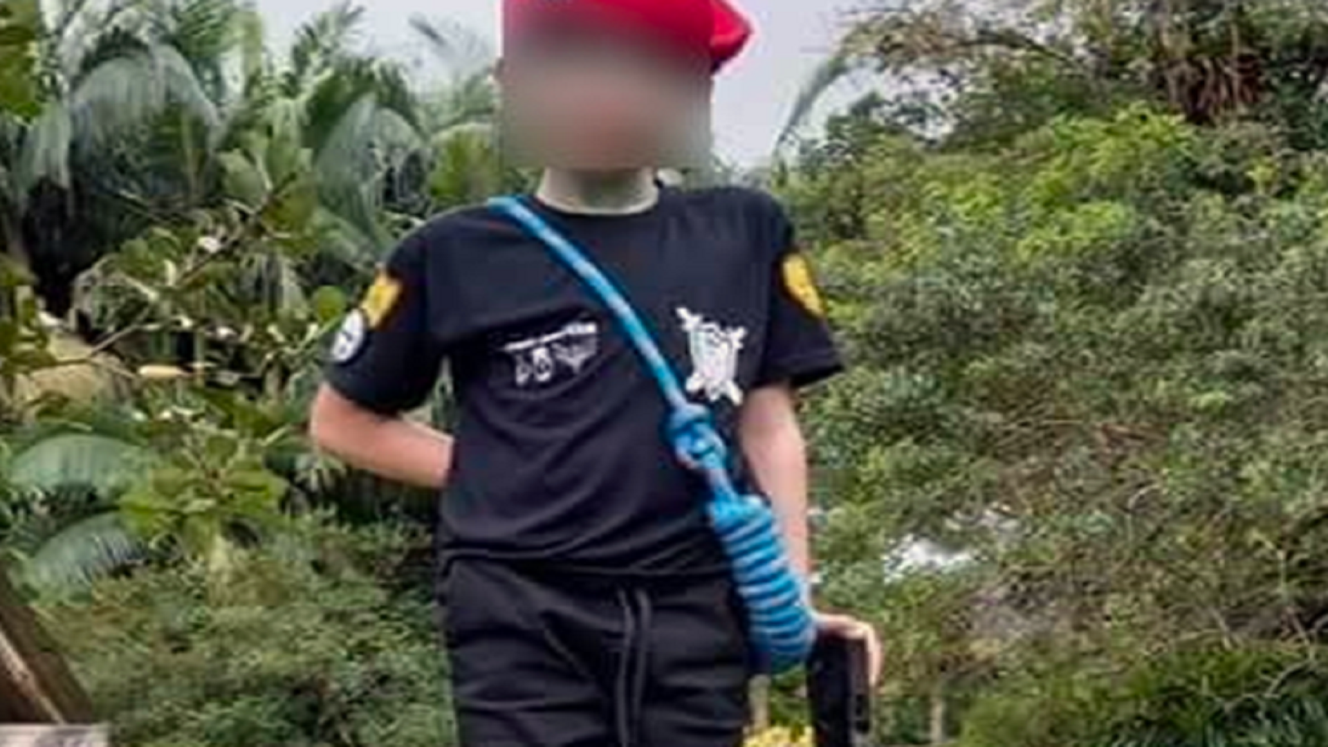 Crianças são doutrinadas por bolsonaristas em escolas paramilitares