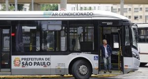 Greve de ônibus