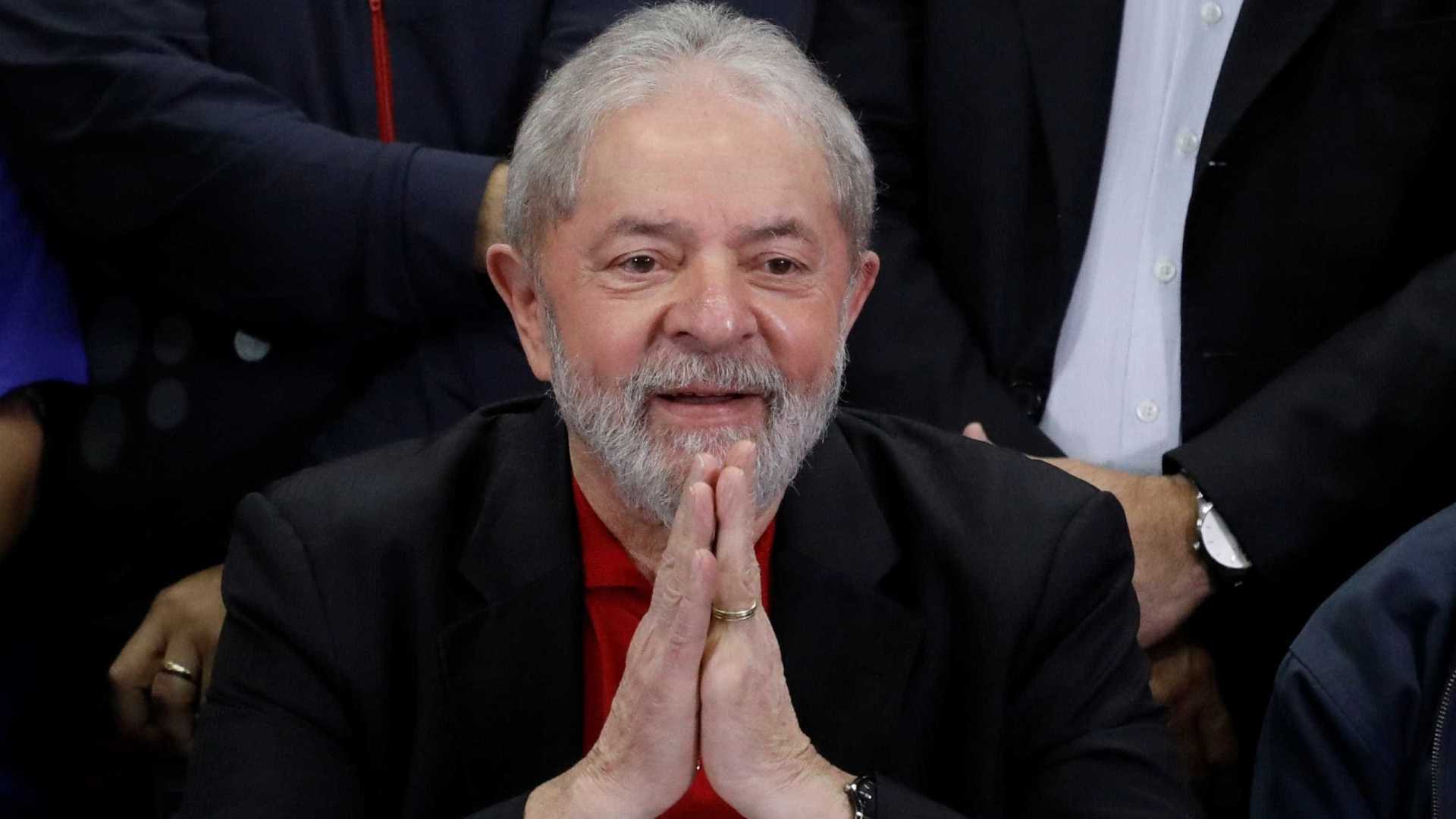 Lula agradece homem que gritou "Lula presidente" ao vivo no Datena