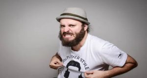 Humorista é criticado por fazer piadas sobre Bolsonaro