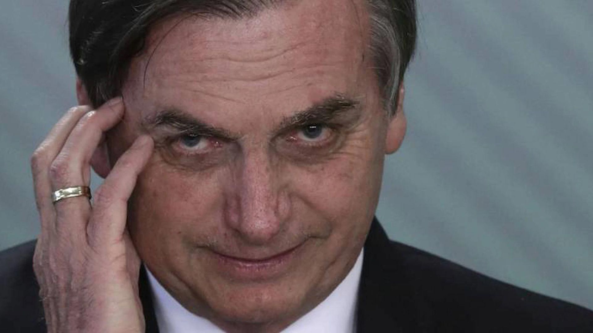 Todos os crimes cometidos por Bolsonaro em ato golpista com embaixadores