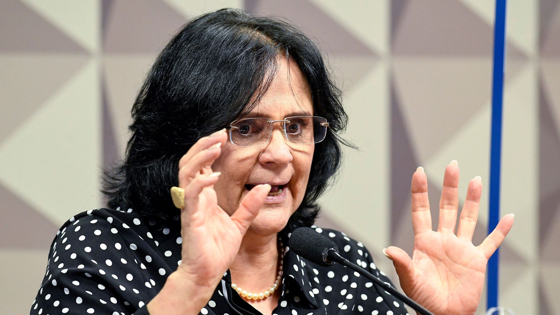 Após saída da disputa pelo Senado Damares avalia seu futuro político e descarta concorrer a deputada