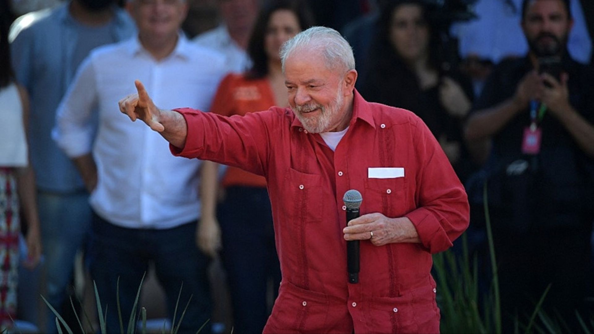 Lula lidera nas intenções de voto de eleitores autodeclarados negros e pardos