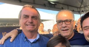Bolsonaro diz que é "muito grato" a Malafaia em evento evangélico