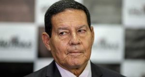 VÍDEO: Mourão minimiza assassinato de petista: “Nós vamos fechar esse caixão”