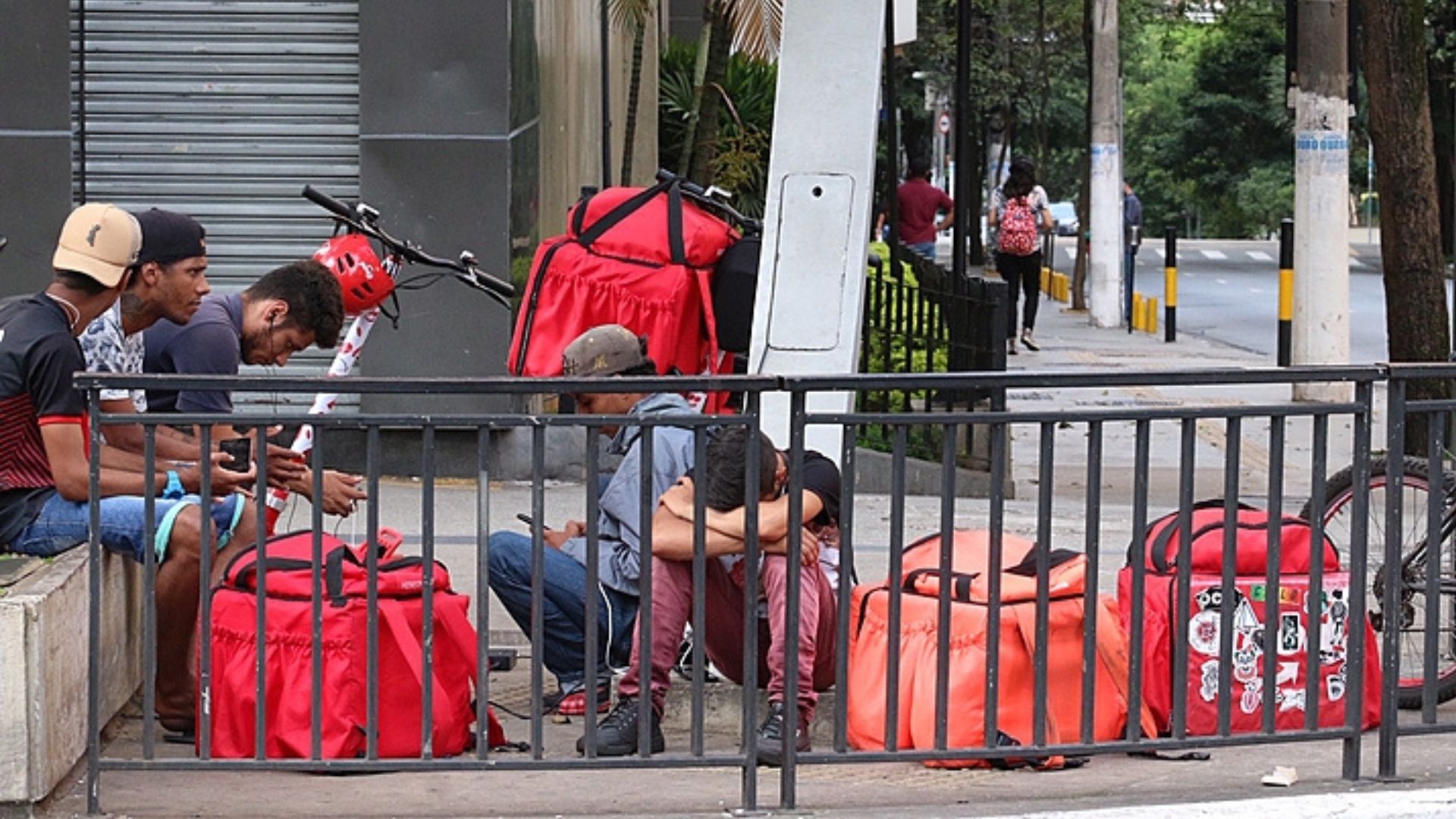 Movimento dos Trabalhadores sem Direitos realizam atos em três cidades no Brasil