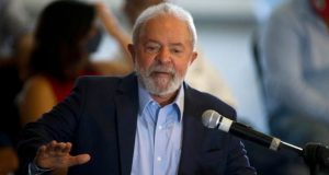 Lula lidera as pesquisas de intenção de voto para a eleição presidencial MIGUEL SCHINCARIOL