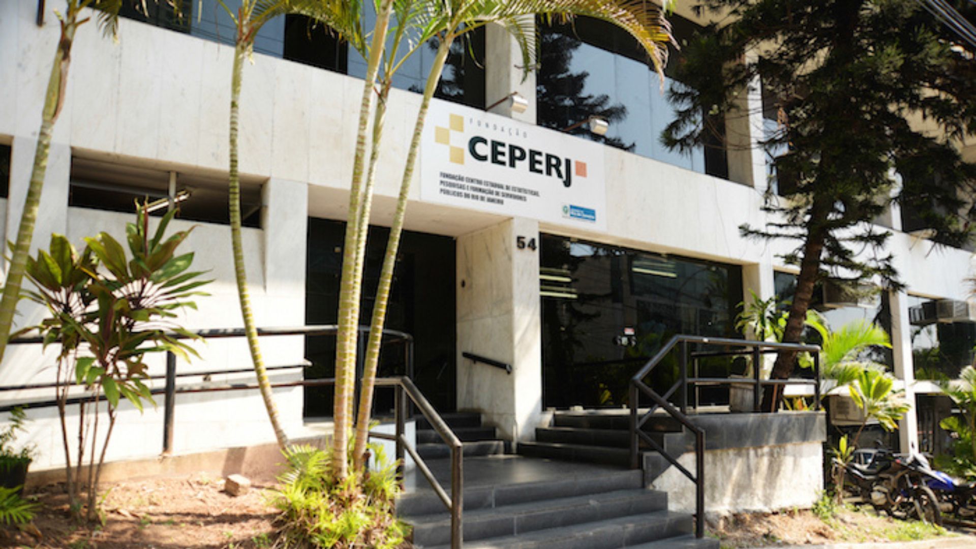 Funcionários secretos da Ceperj recebem cerca de R$ 226,4 milhões só esse ano