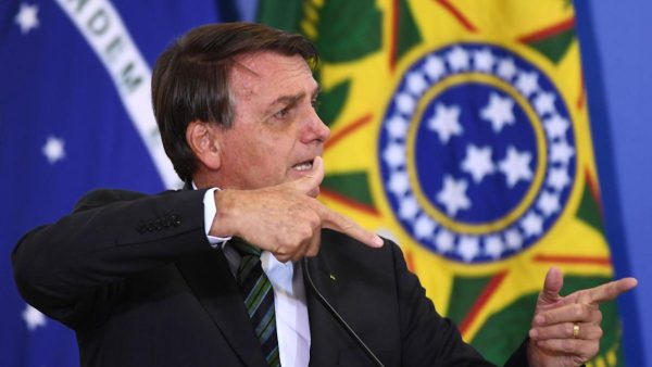 “Atiro para matar”, diz Bolsonaro sobre reação a possível prisã