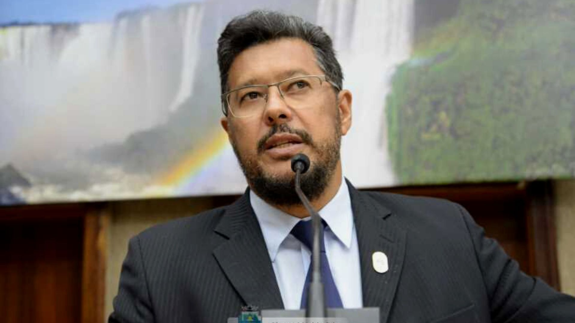 PR: Ex-assessor confirma "rachadinha" e denuncia venda de cargo na Câmara de Foz do Iguaçu
