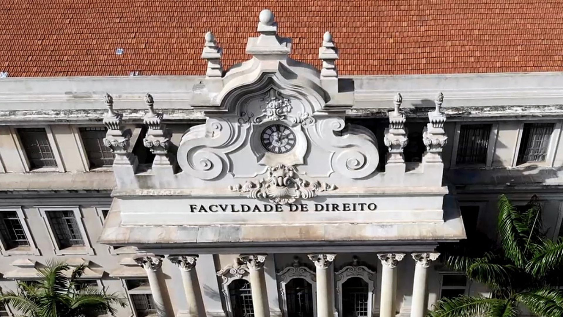 2022 e advogados ainda são ofendidos e humilhados em seu ofício