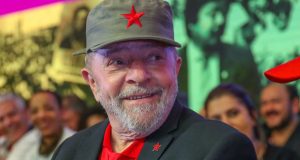 Lula amplia vantagem entre os pretos, diz Datafolha