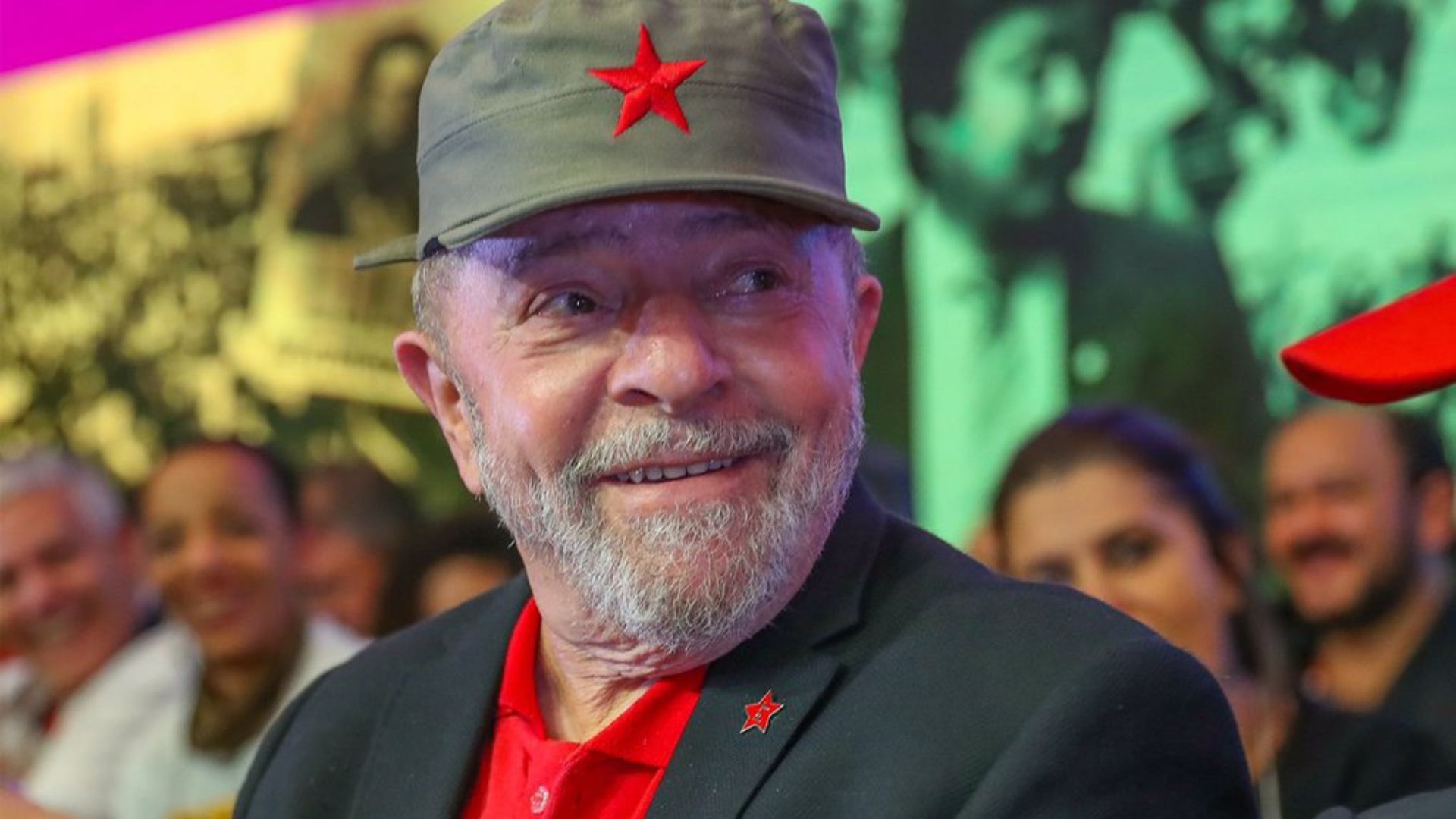 Lula amplia vantagem entre os pretos, diz Datafolha