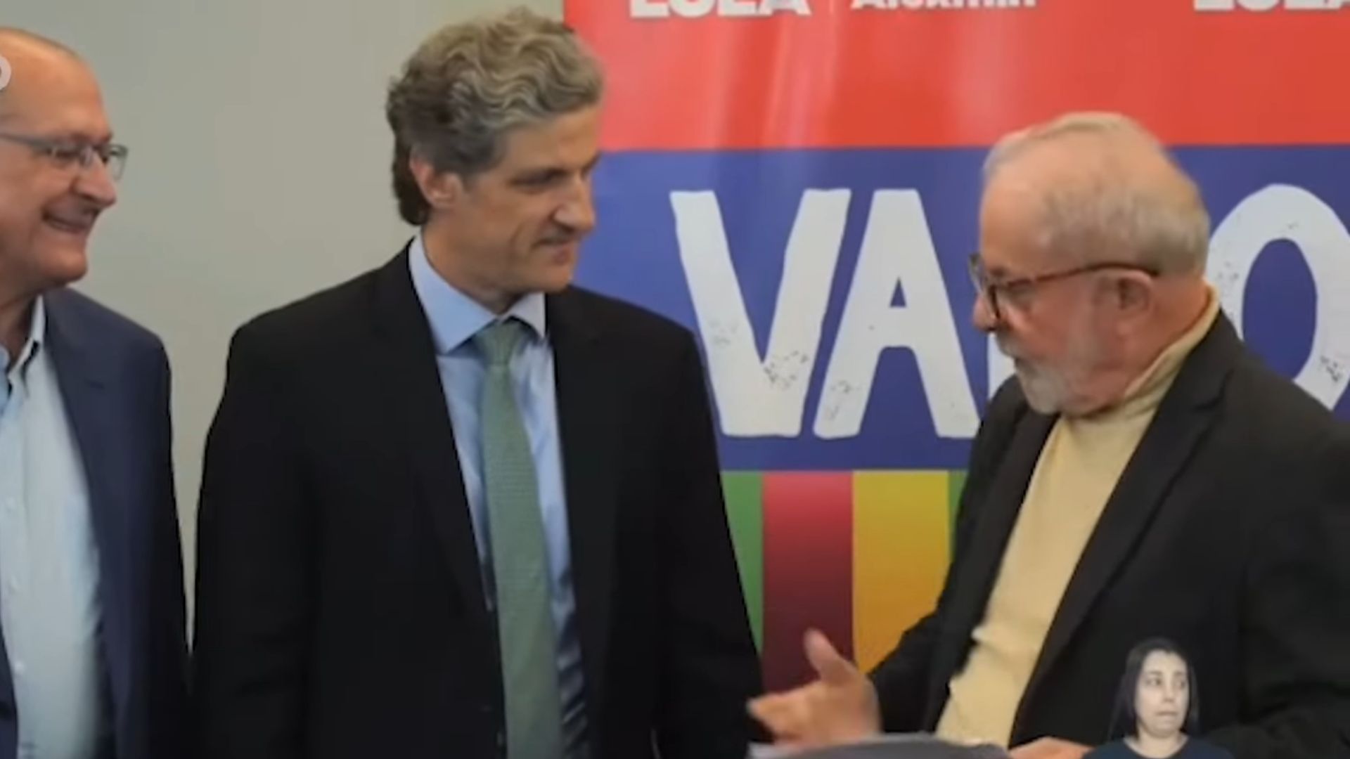 VÍDEO - "Se o Bolsonaro te vir, você está f*": Lula brinca com empresário em evento