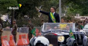 Jair Bolsonaro em desfile de 7 de setembro