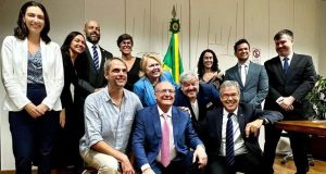 Alckmin se encontra com representantes da ABRAGAMES