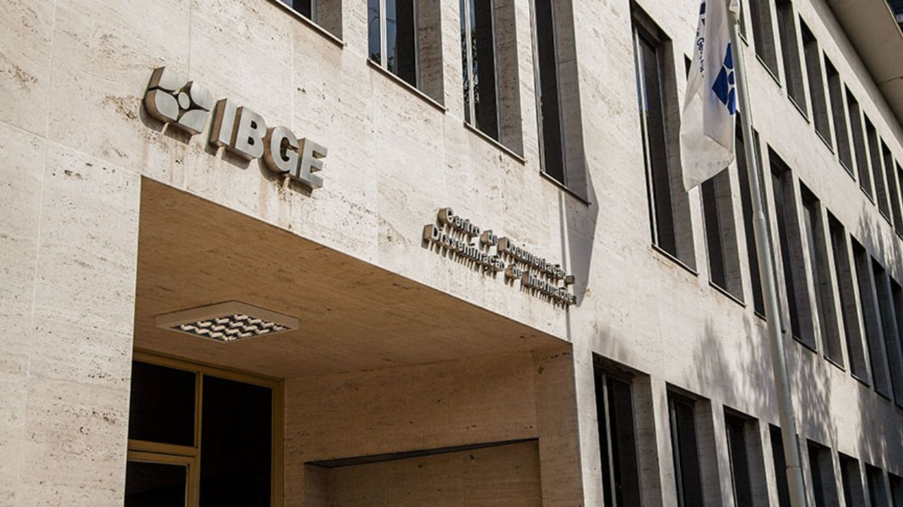 Fachada de prédio do IBGE