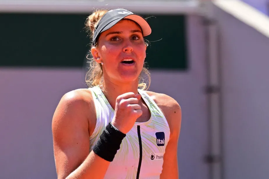 Swiatek é tricampeã de Roland Garros, e Bia Haddad garante top 10