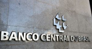 Fachada do Banco Central, só nome e símbolo aparecendo
