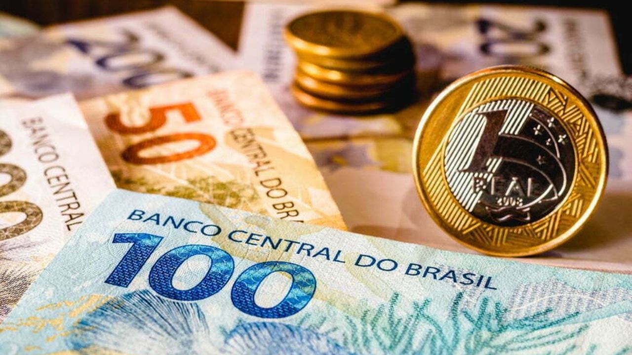 Notas e moedas de real