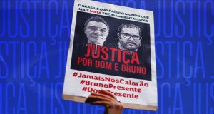 Arte pedindo justiça por Bruno e Dom