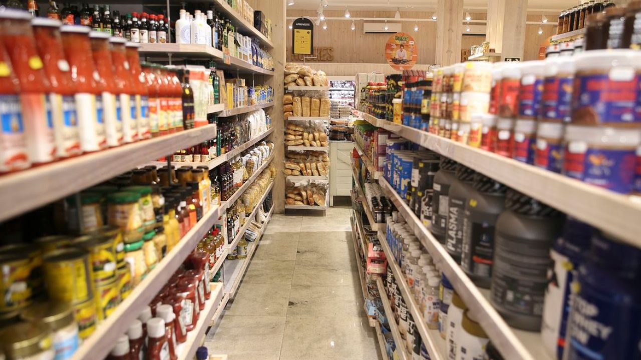 Prateleiras de supermercado