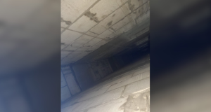 Fosso de elevador de prédio em obras em Santa Catarina