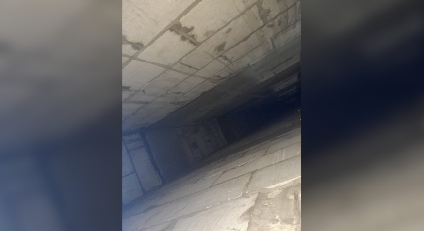 Fosso de elevador de prédio em obras em Santa Catarina