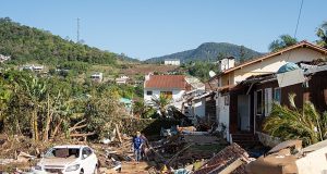 Cidade de Roca Sales ficou devastada após enchentes