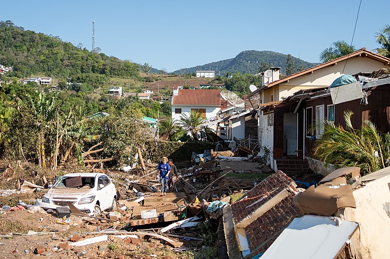 Cidade de Roca Sales ficou devastada após enchentes