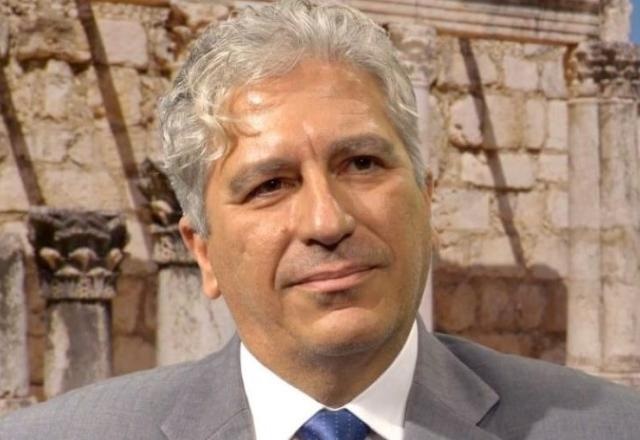 Alessandro Candeas com expressão triste