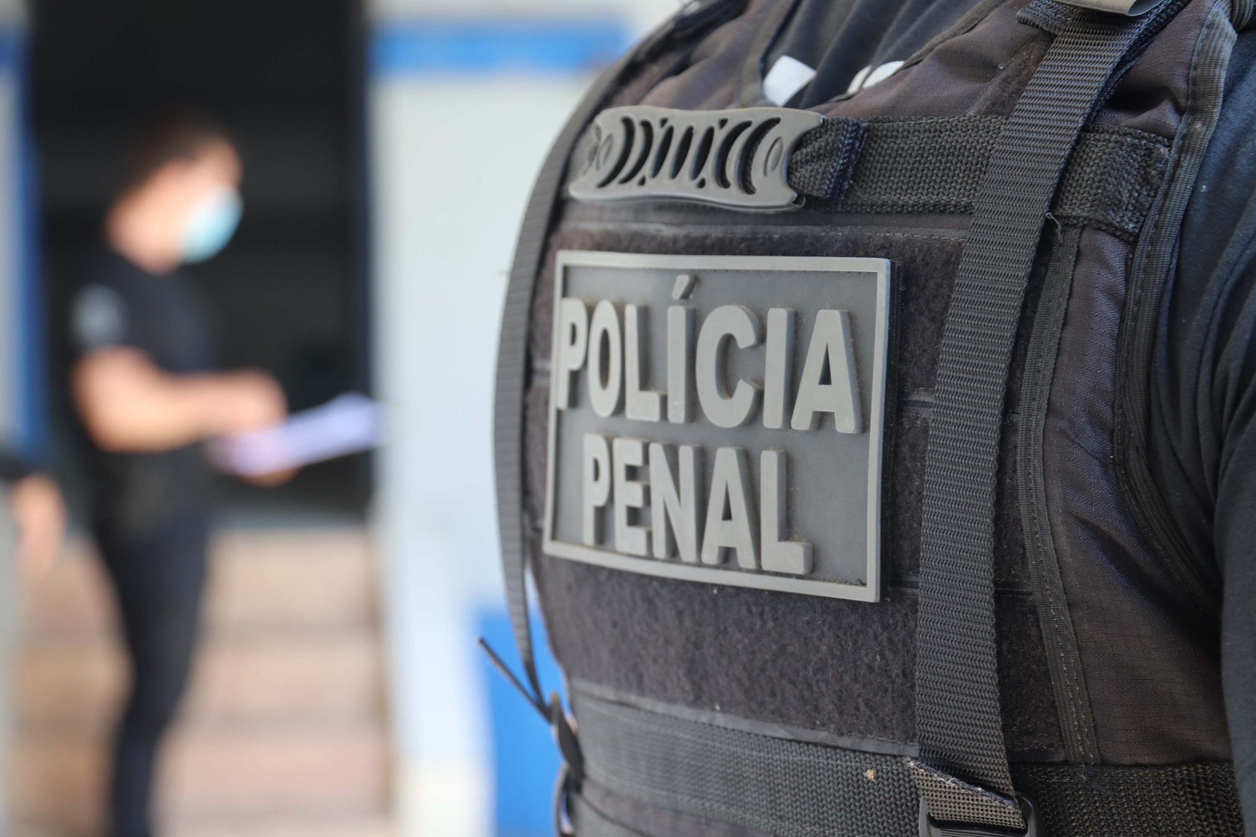 Policial penal de costas