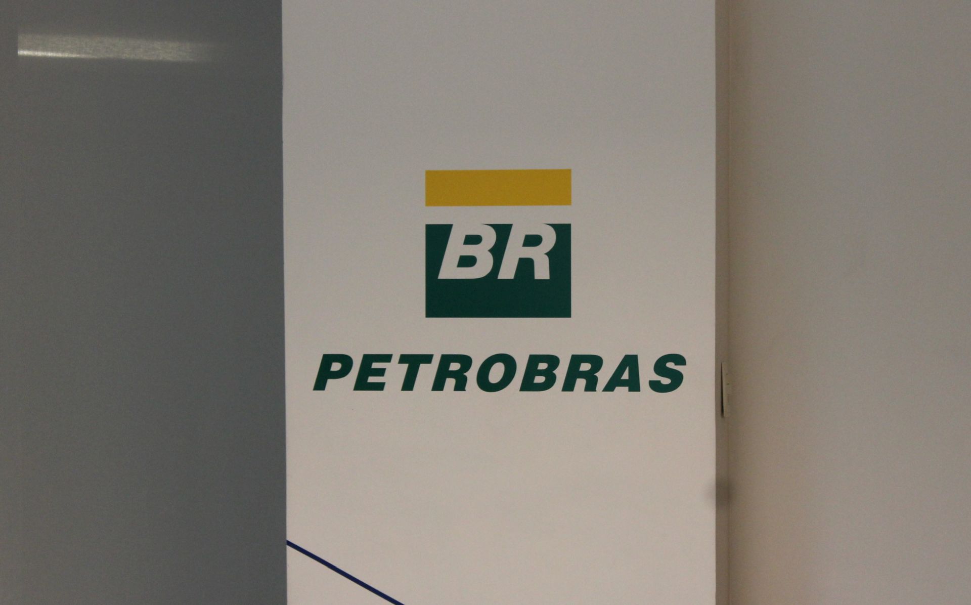 Uma das salas de reuniões dentro da Petrobras. Foto: Pedro Zambarda/DCM
