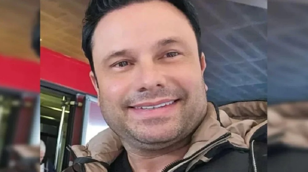 Márcio Rodrigues da Silva sorrindo para foto