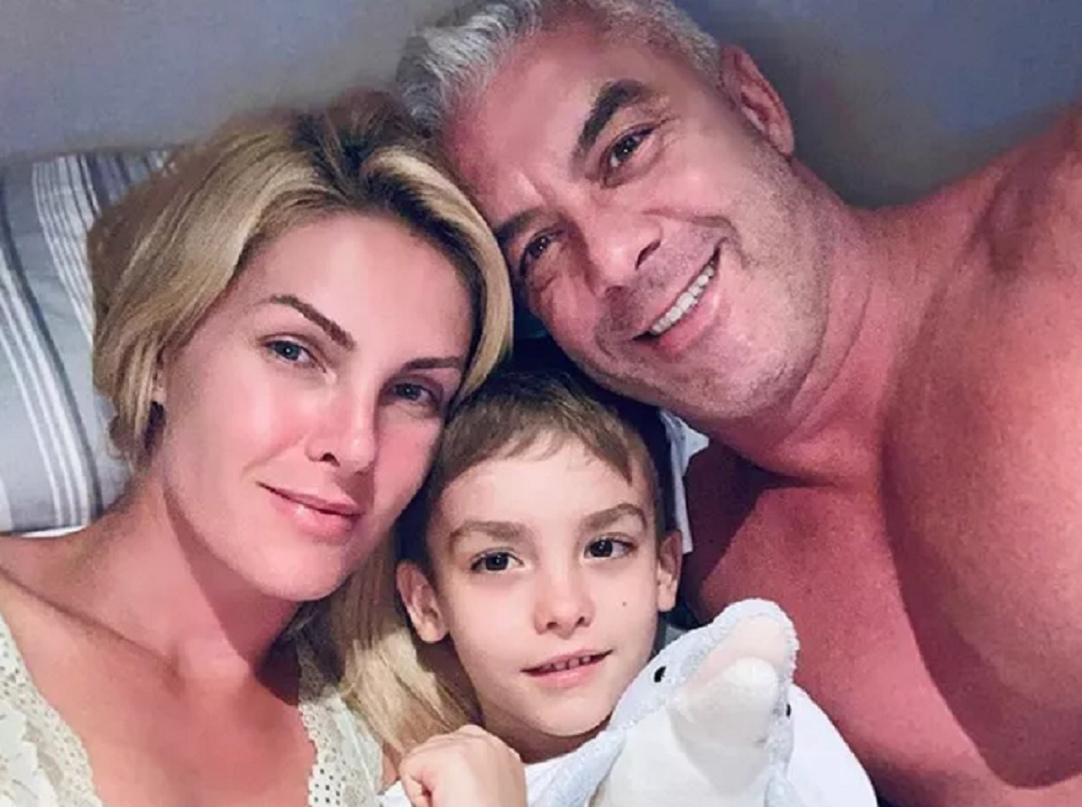 Ana Hickmann com o filho e o marido