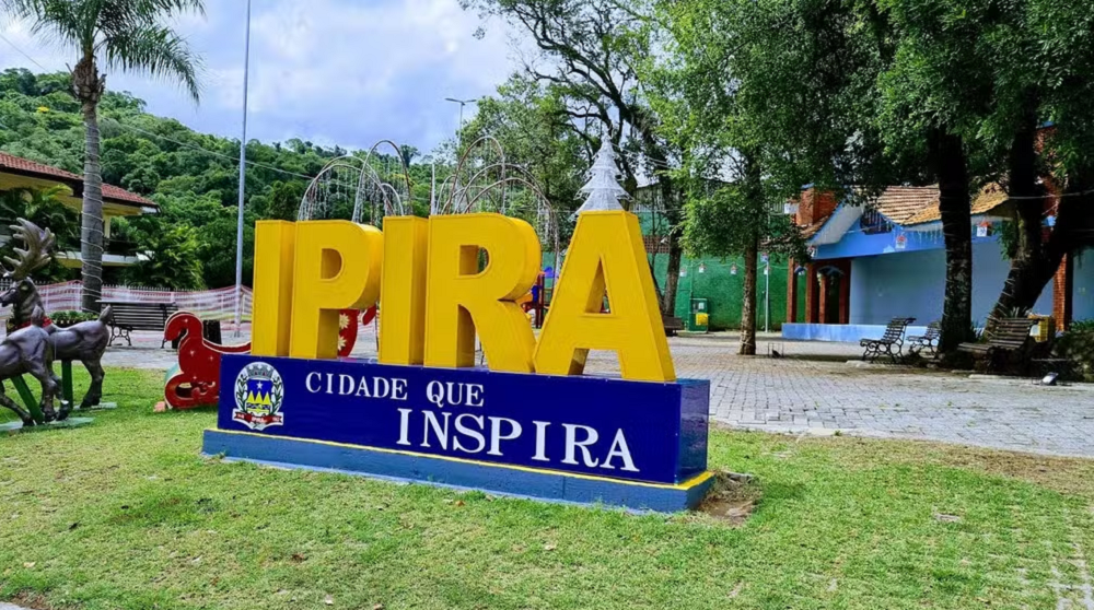 Foto de placa da cidade de Ipira