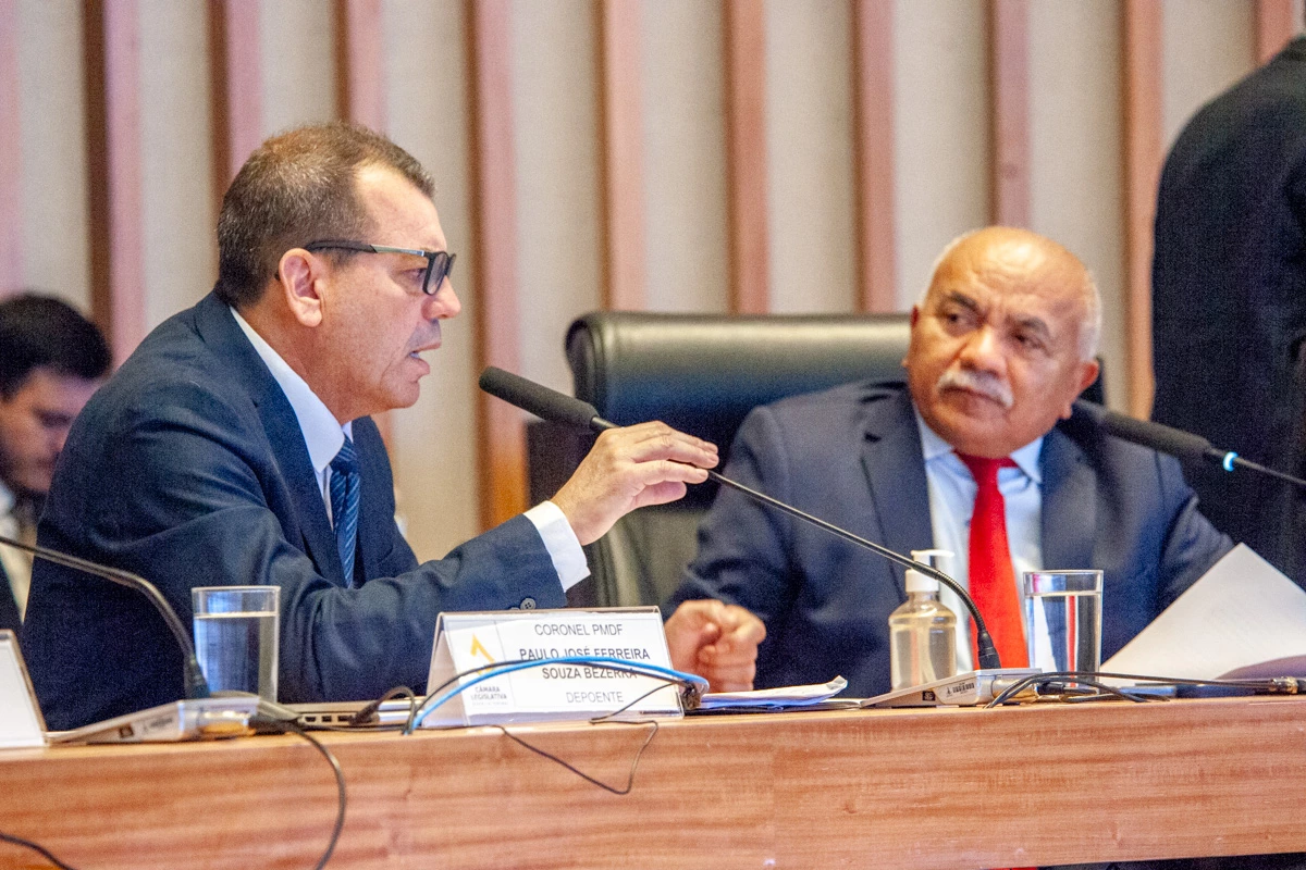 Coronel Paulo José Ferreira de Souza Bezerra durante depoimento