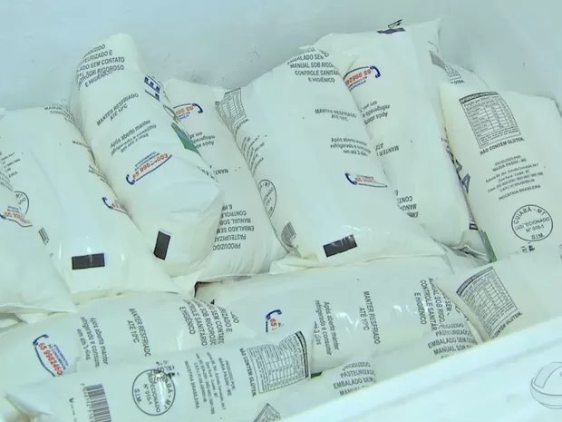 Leite Saco Leite de saquinho retorna aos mercados com propostas de ...