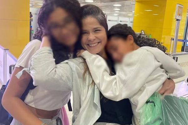 Samara Felippo pede a expulsão de alunas acusadas de racismo contra sua filha