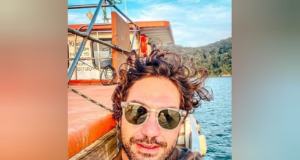Raul Pelegrin de óculos escuros