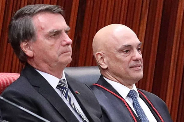 Moraes autoriza nova investigação da PF sobre vacina de Bolsonaro