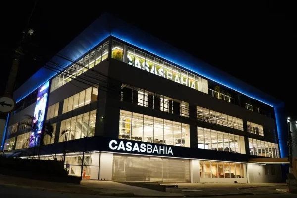 Casas Bahia renegocia dívida com bancos e CEO comemora: "Bastante satisfeitos"