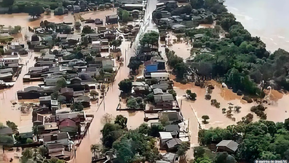  Cidade do Rio Grande do Sul inundada, vista de cima