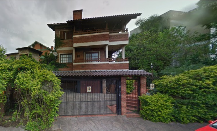 Em bairro com risco de deslizamento, casa de Melo está à venda por 442