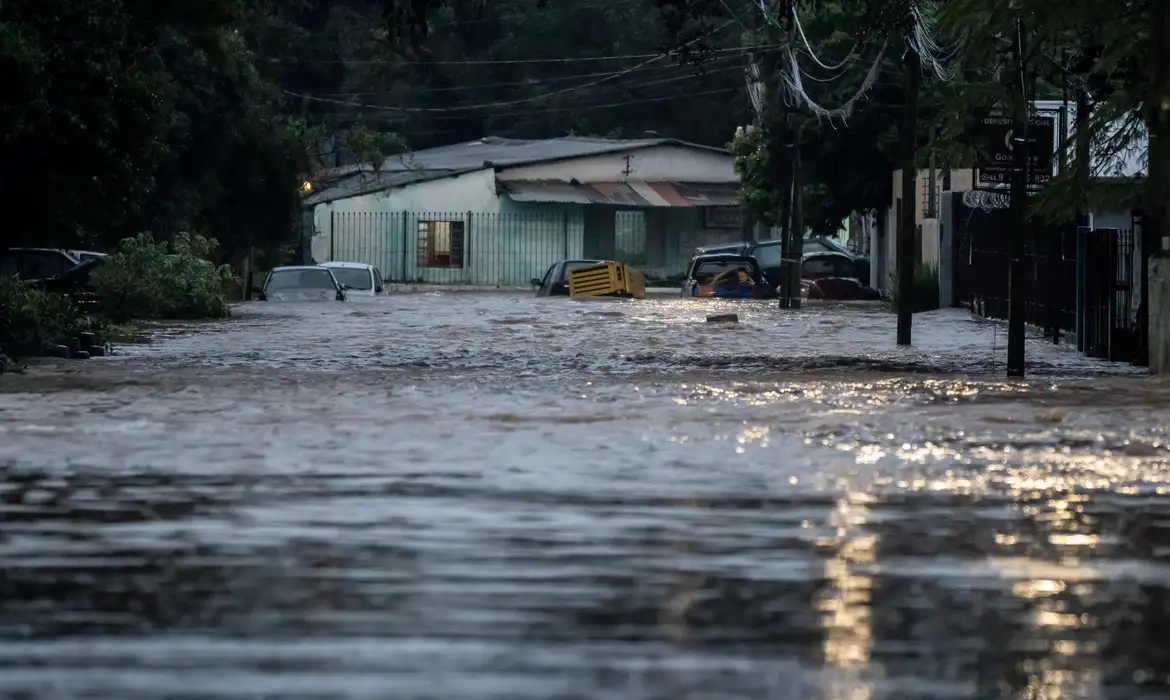 Registro de rua inundada no Rio Grande do Sul