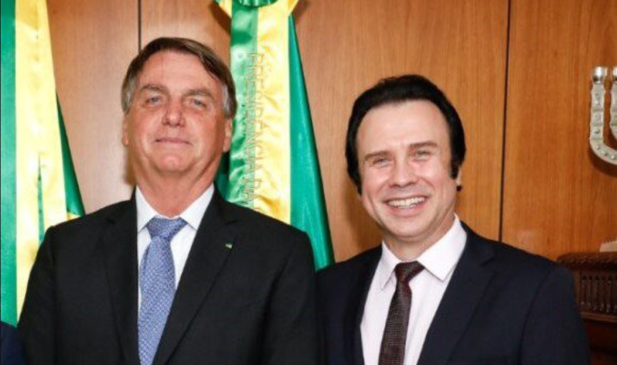 Quem é Fabiano Feltrin, prefeito bolsonarista e cover de Elvis que discutiu  com ministro de Lula