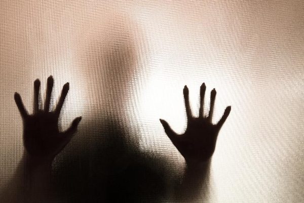 “Beberia o sangue de todos”: homem é detido após ameaçar matar a família