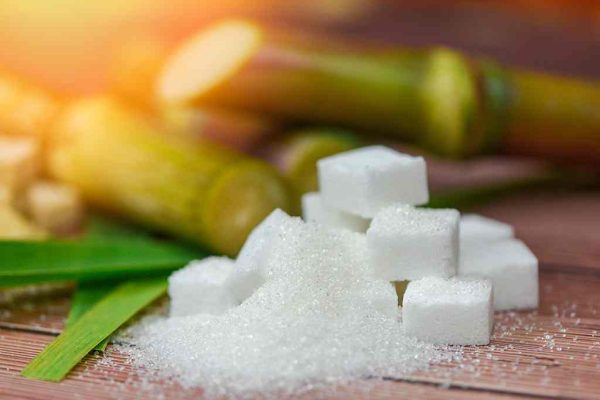 Açúcar aparece disfarçado nos industrializados; saiba como identificar