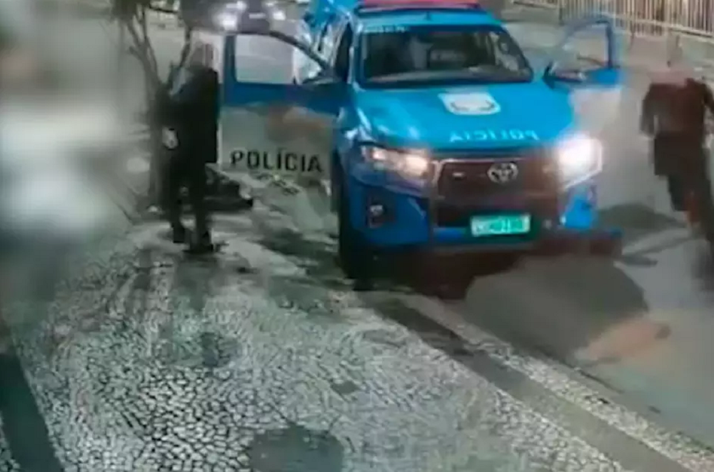 Abordagem de policiais militares do Rio