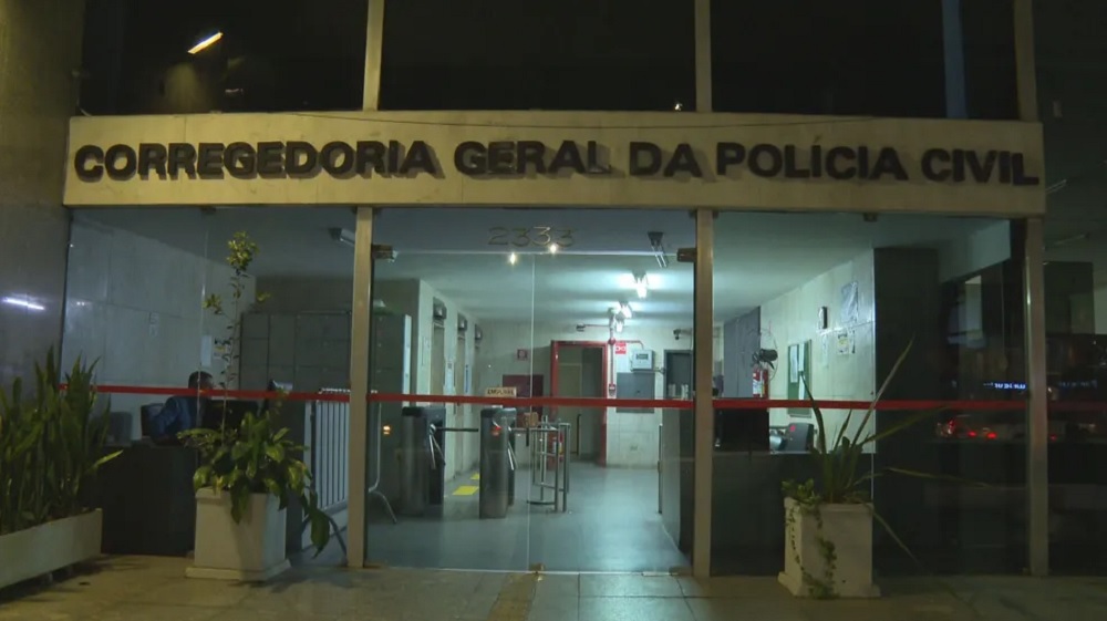 Sede da Corregedoria da Geral da Polícia Civil de São Paulo à noite